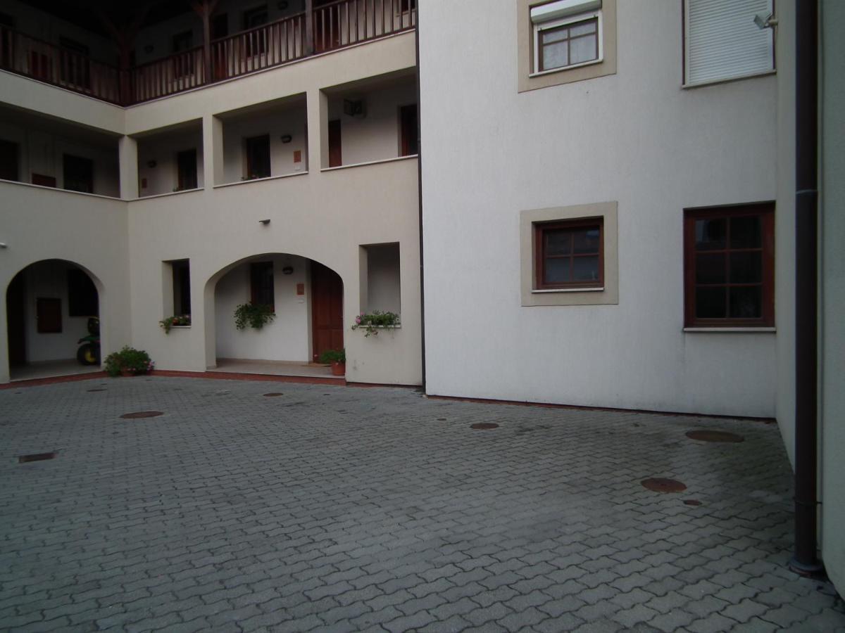 Modor Apartman Alsópáhok Rom bilde